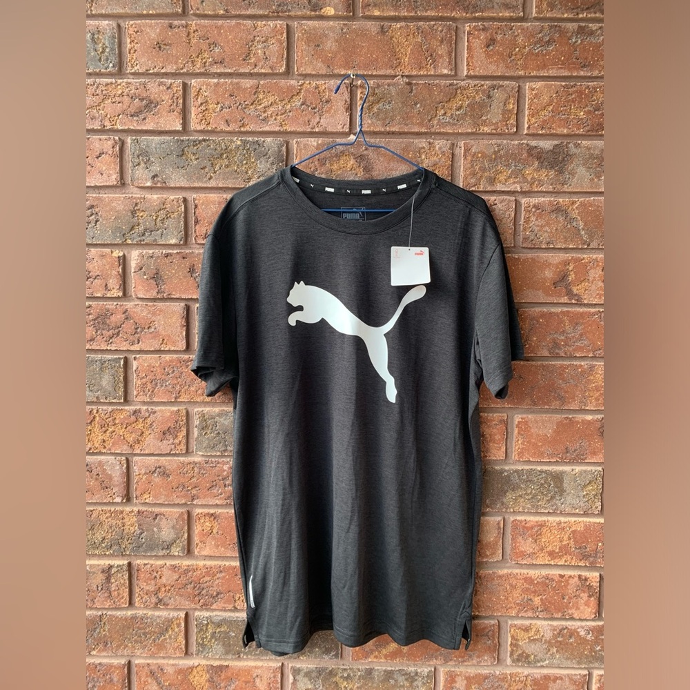 NWT PUMA T-SHIRT